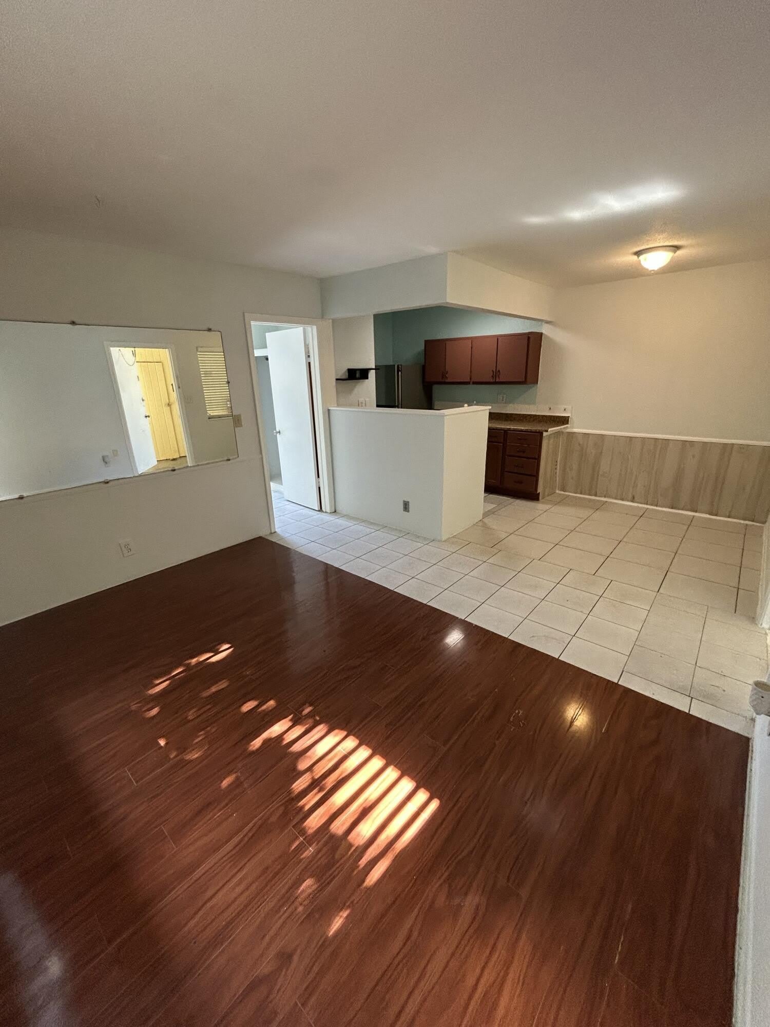 5881 NE 18th Avenue – photo 1