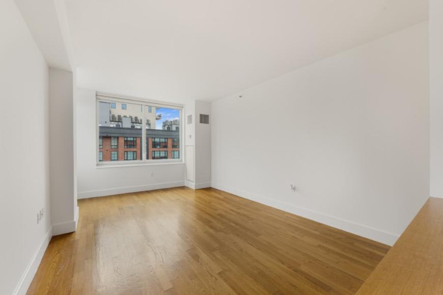 150 Fourth Avenue – photo 2