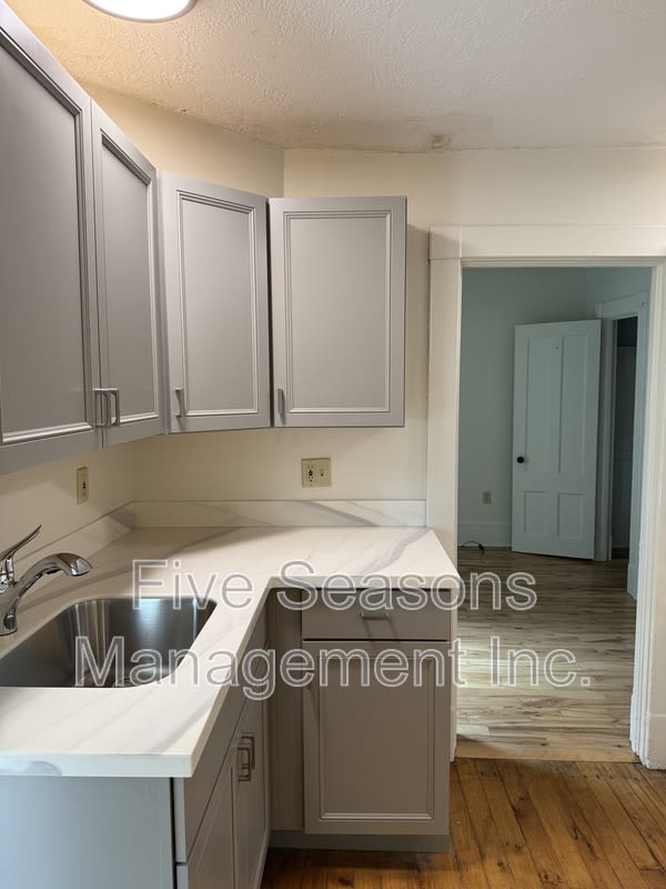 18-20 Hayward Street – photo 3
