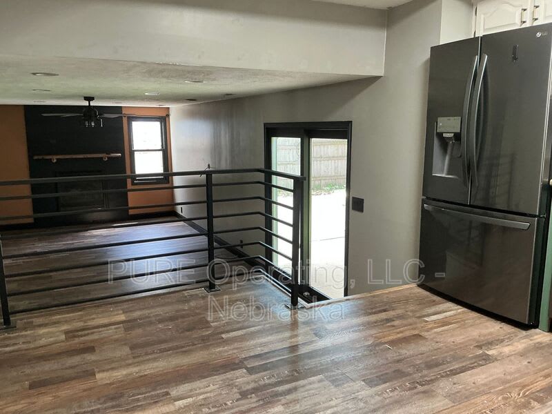 5018 S 163rd St – photo 4