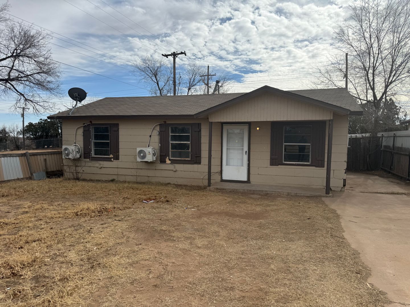 3 Bedroom 1 Bath House – photo 1