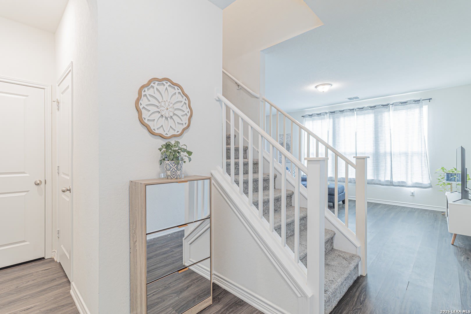 1518 OVERLOOK CV – photo 4