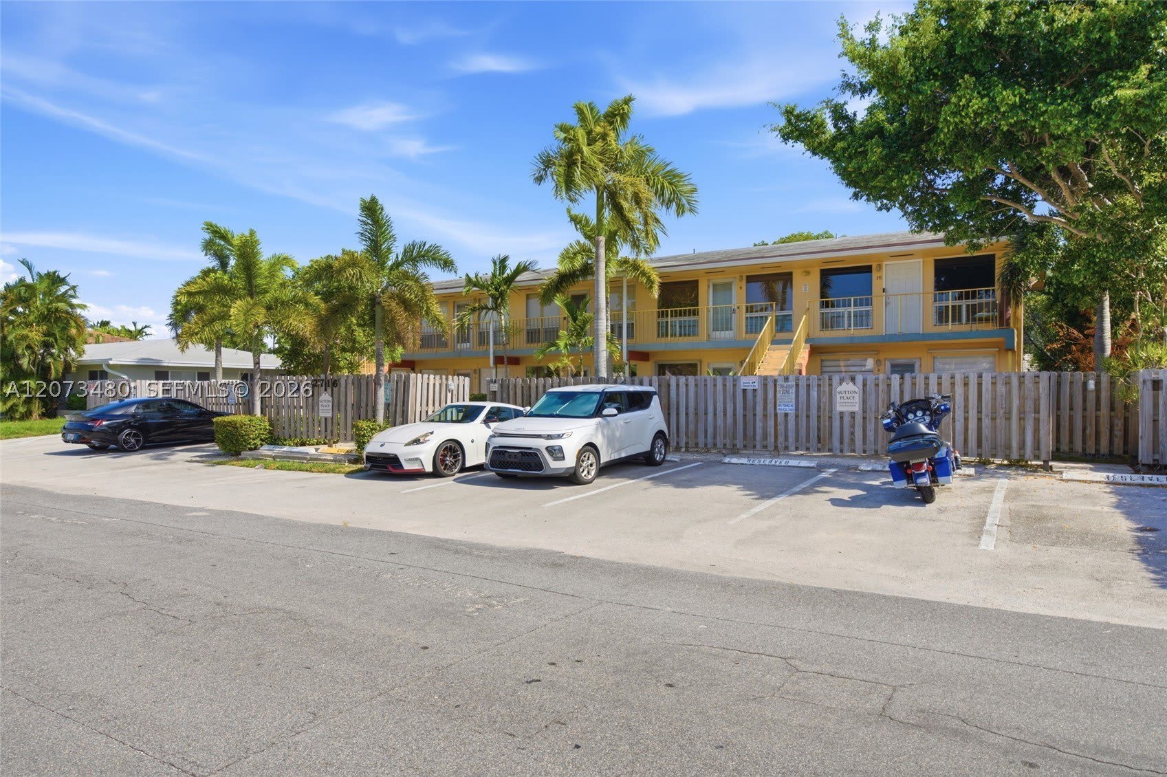 2716 Ne 30Th Pl – photo 4