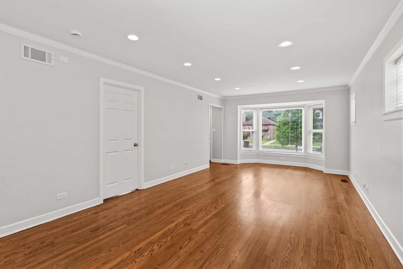 7254 N Osceola Avenue – photo 3
