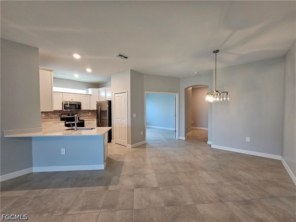 20503 Hazelnut Court S – photo 4