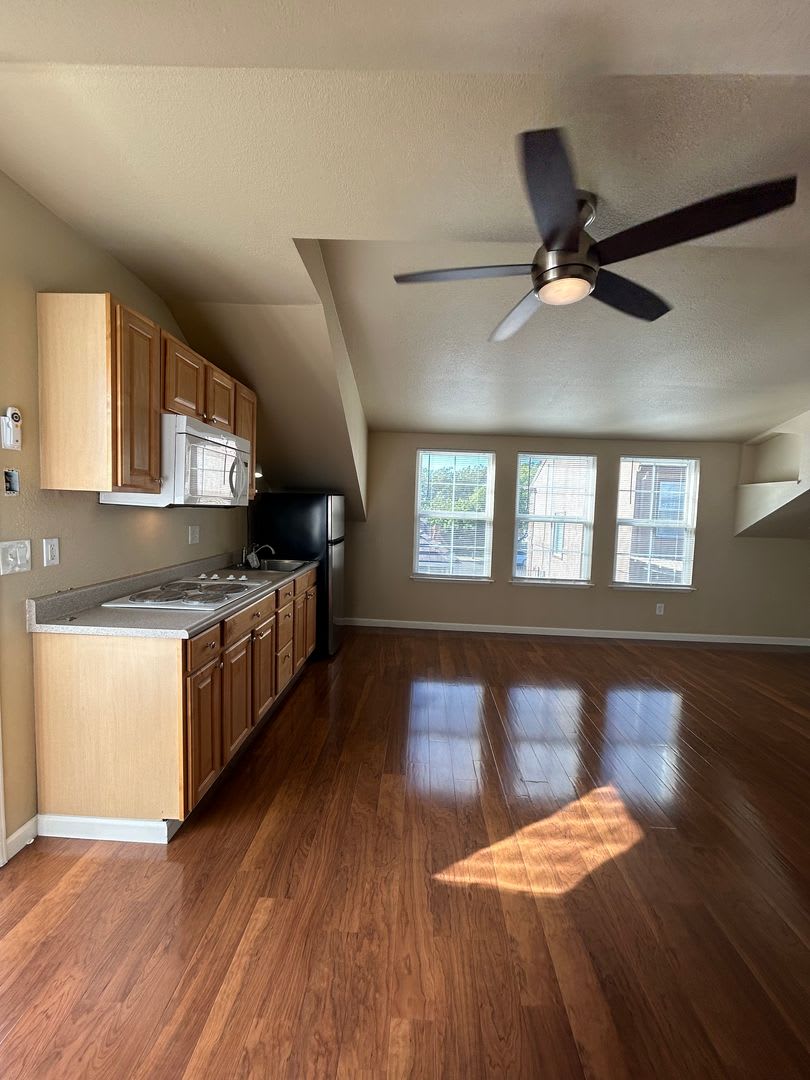 GREENVALLEY LOCATION – photo 1