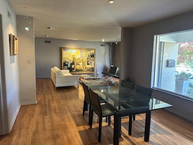 1710 Dorchester Drive – photo 4