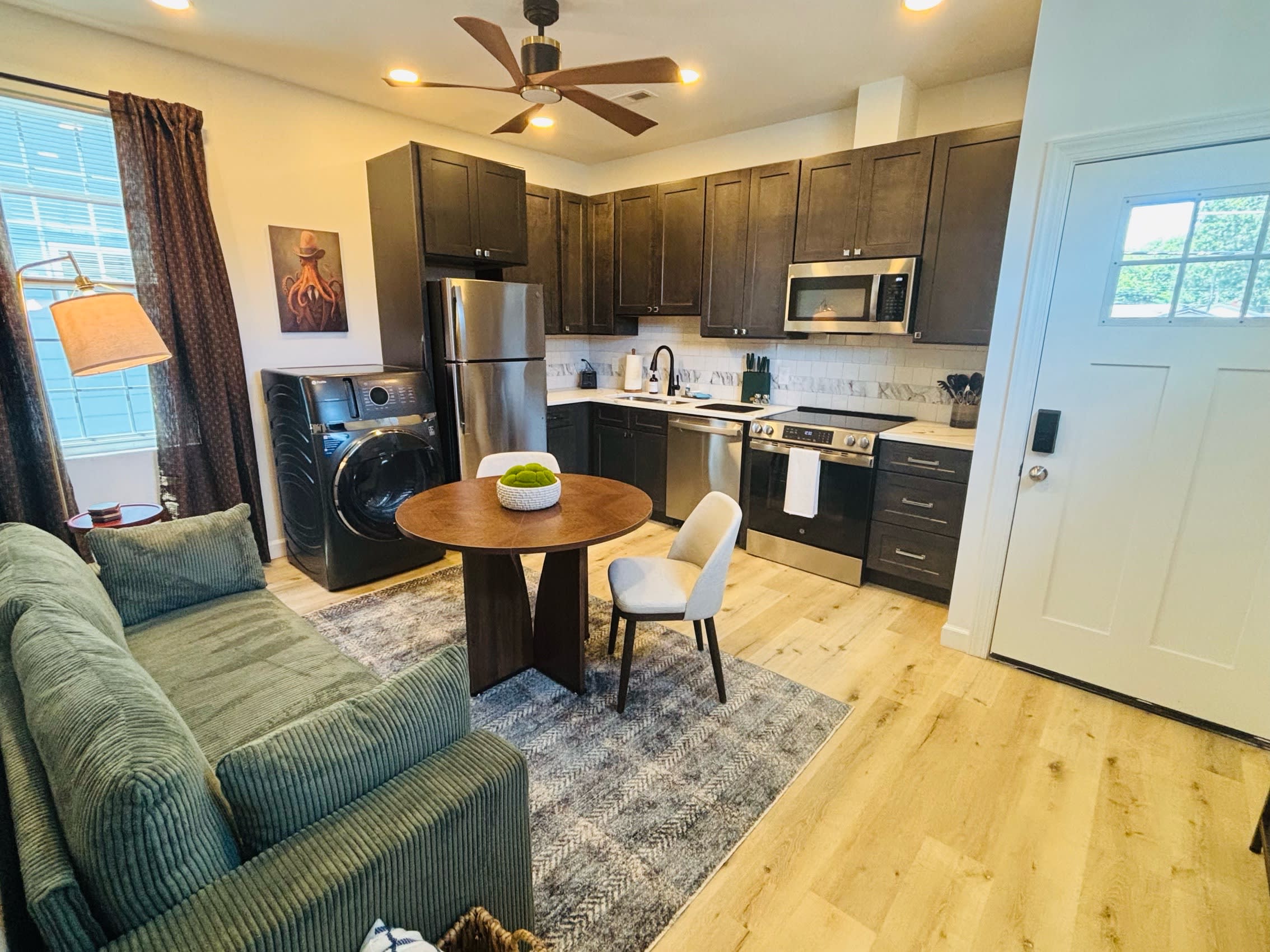 505 Sparella Street B – photo 1