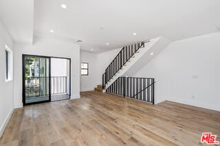 5806 Kester Avenue – photo 3
