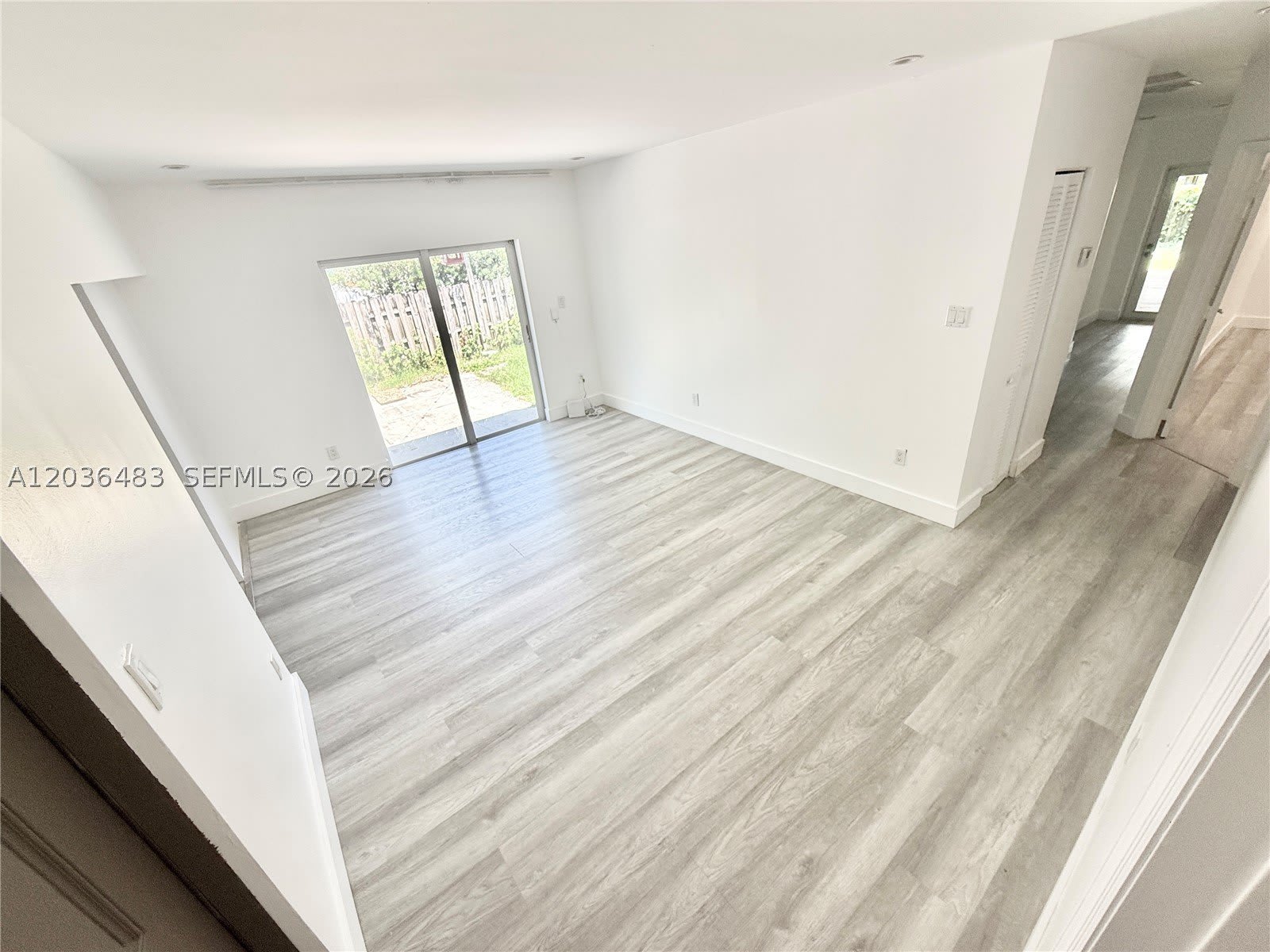 1272 NE 145th St – photo 2