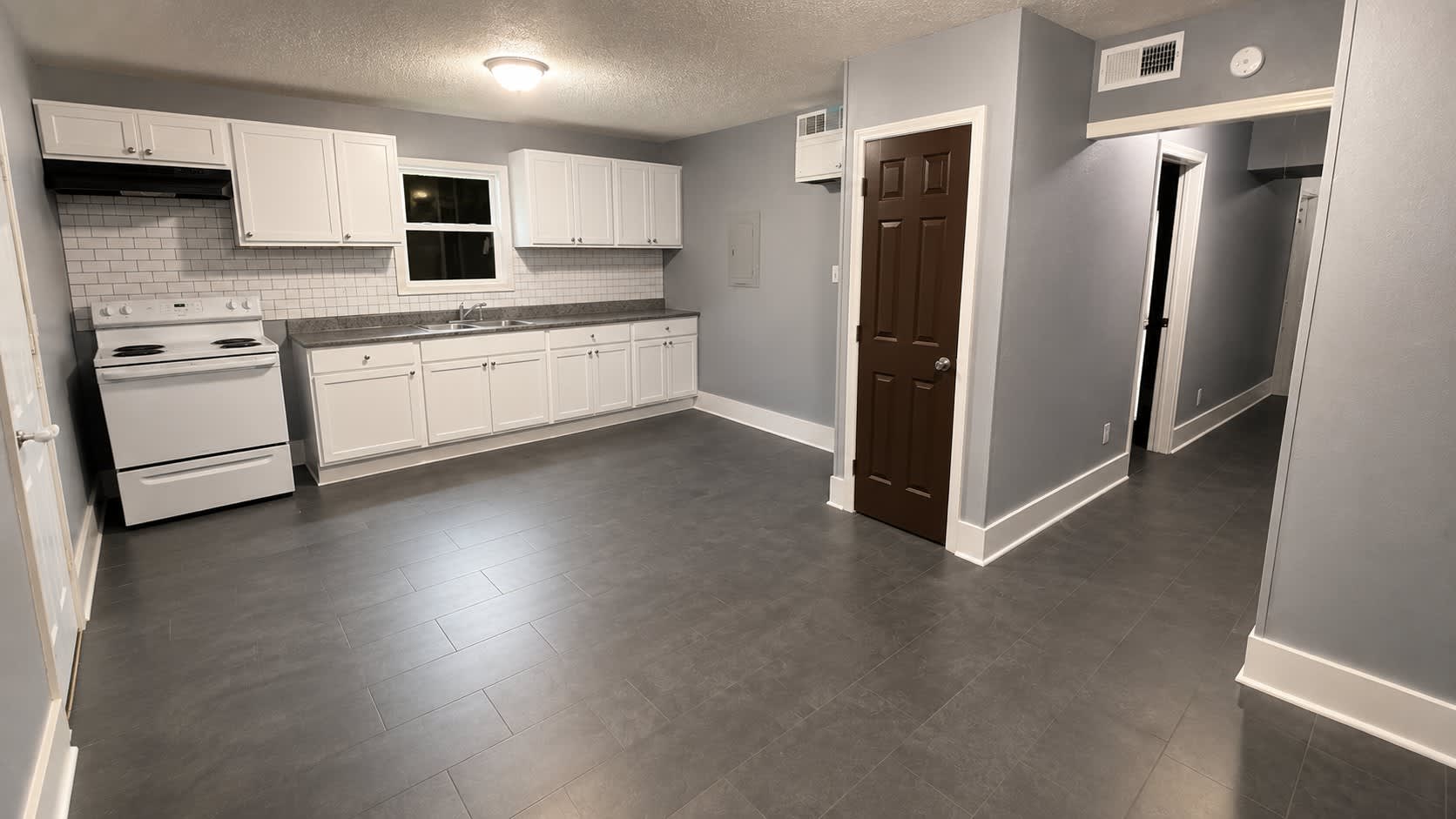 792 Goodwyn Street – photo 2