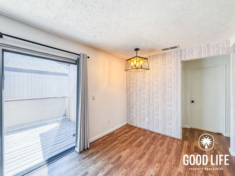 6540 College Grove Dr – photo 5