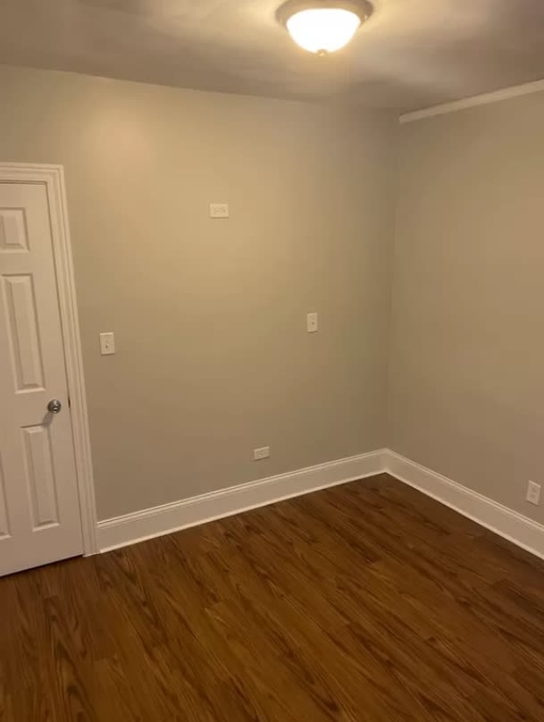 6046 S. Rhodes Ave – photo 5