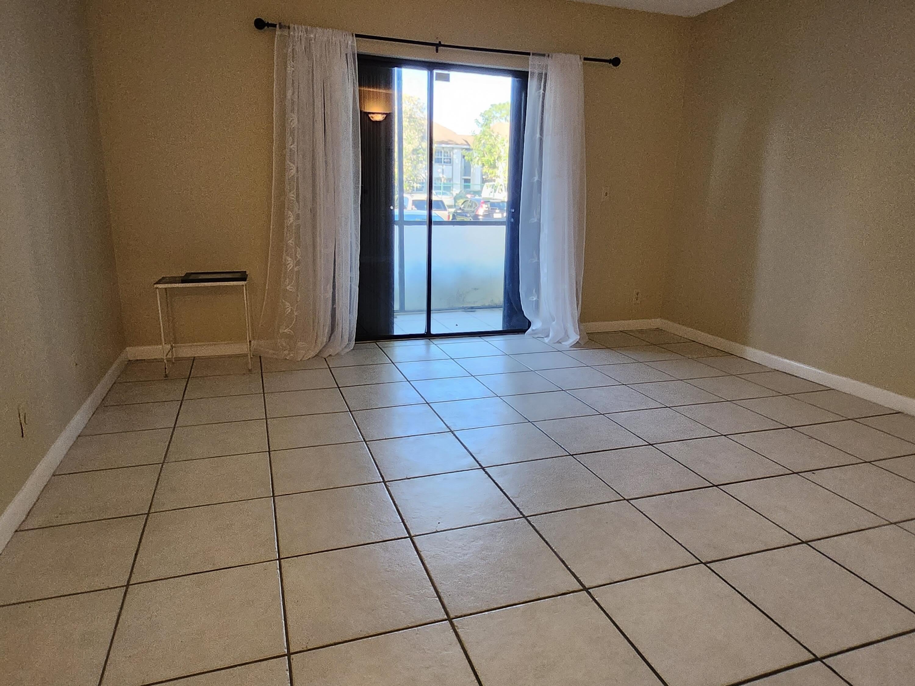 545 Trace Circle – photo 4