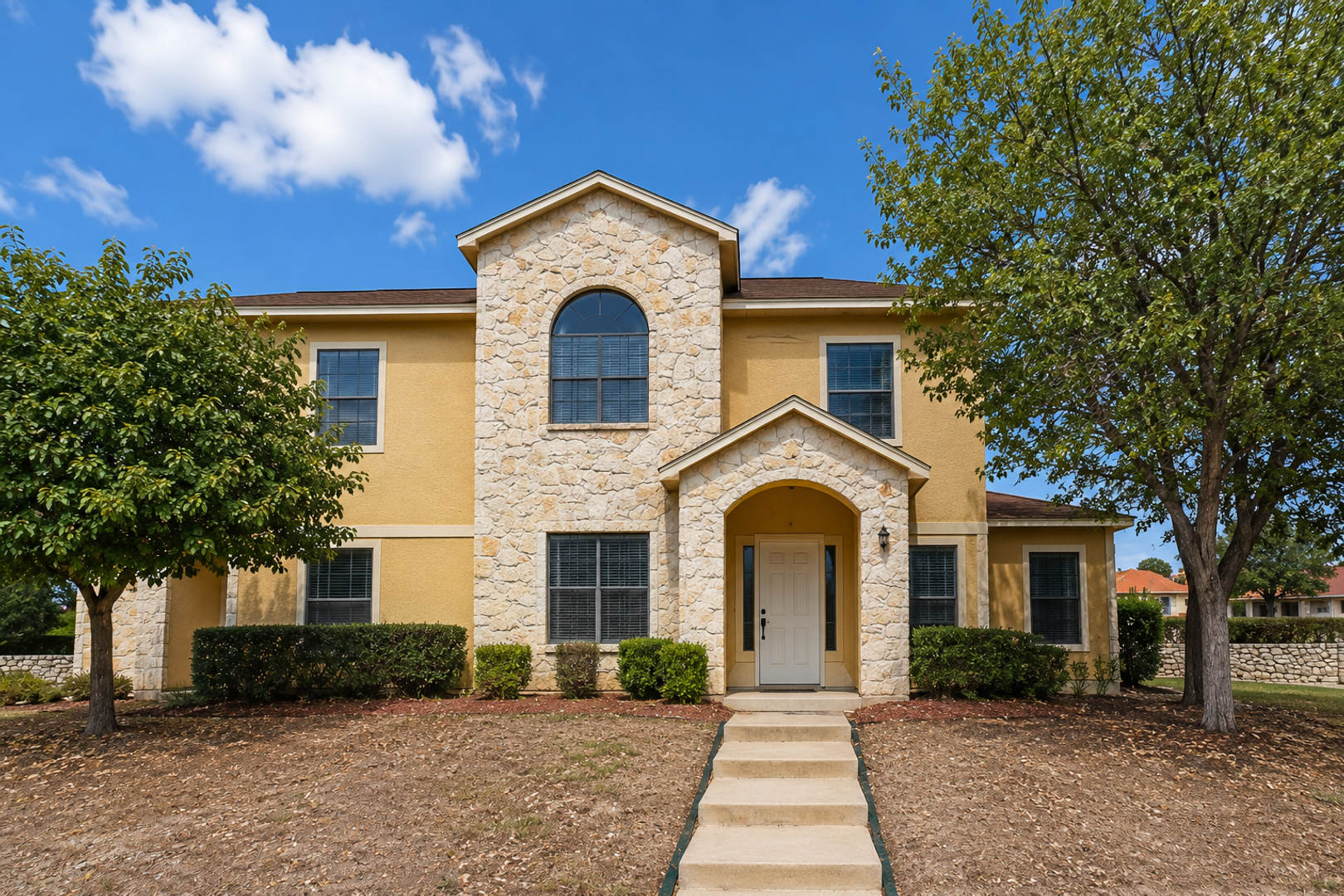 Furnished And Equipped Luxury Townhome Gated Swimming Pool Great Location Near Medical Usaa Bathroom In Every Bedroom Plus Half Bath – photo 1