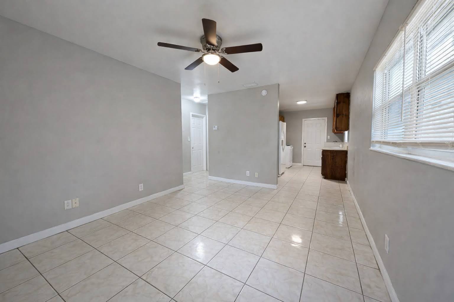 3707 E North Bay St – photo 2
