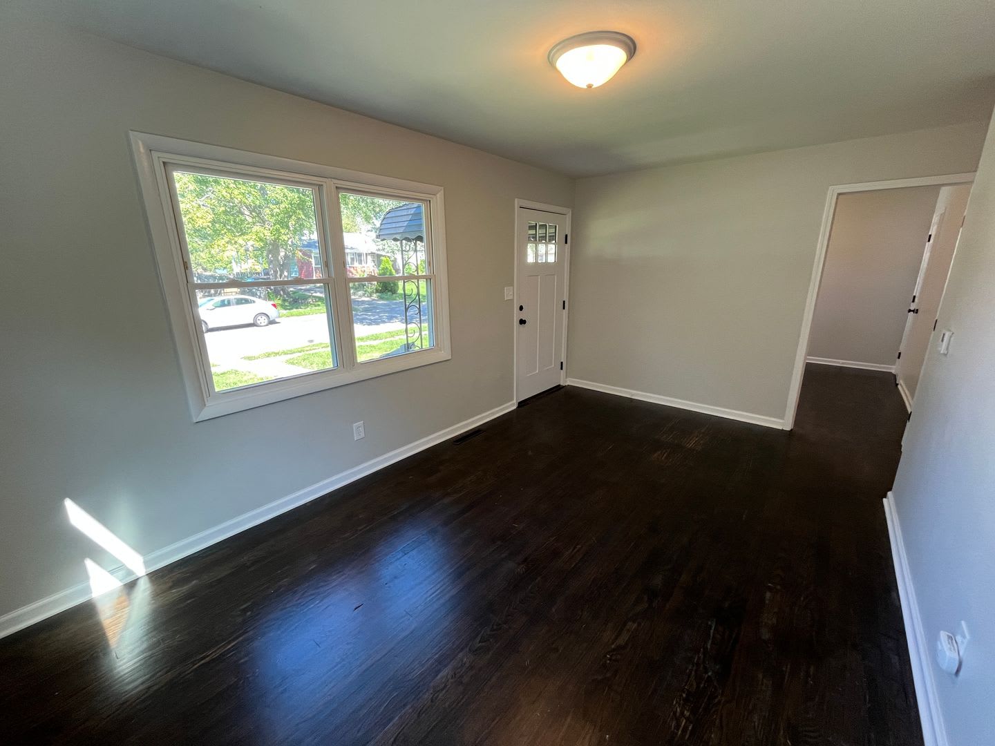 Remodeled 3 Bedroom House In North Columbus – photo 4