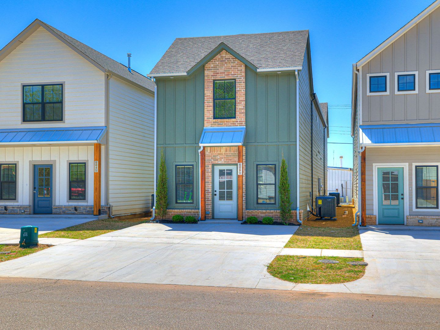 Brand New Duplexes Downtown Edmond – photo 4