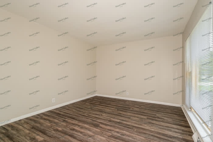 205 Flora Drive – photo 5