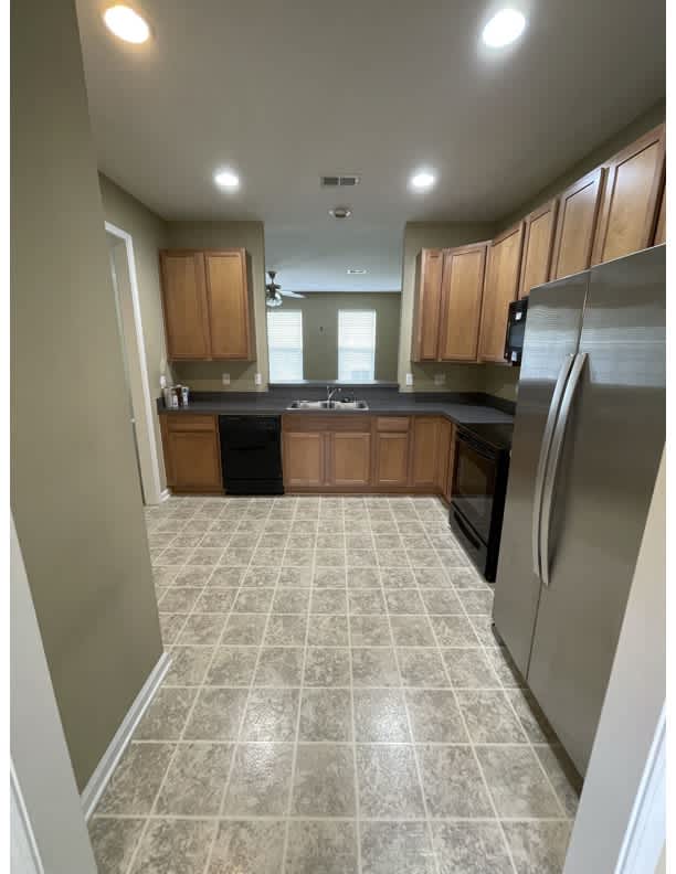 713 Hemingway Cir – photo 2