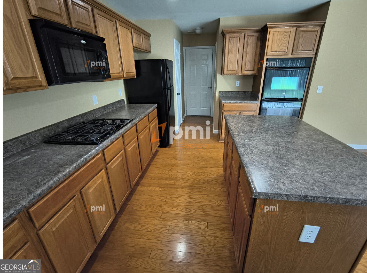 350 Fairmont Way – photo 2