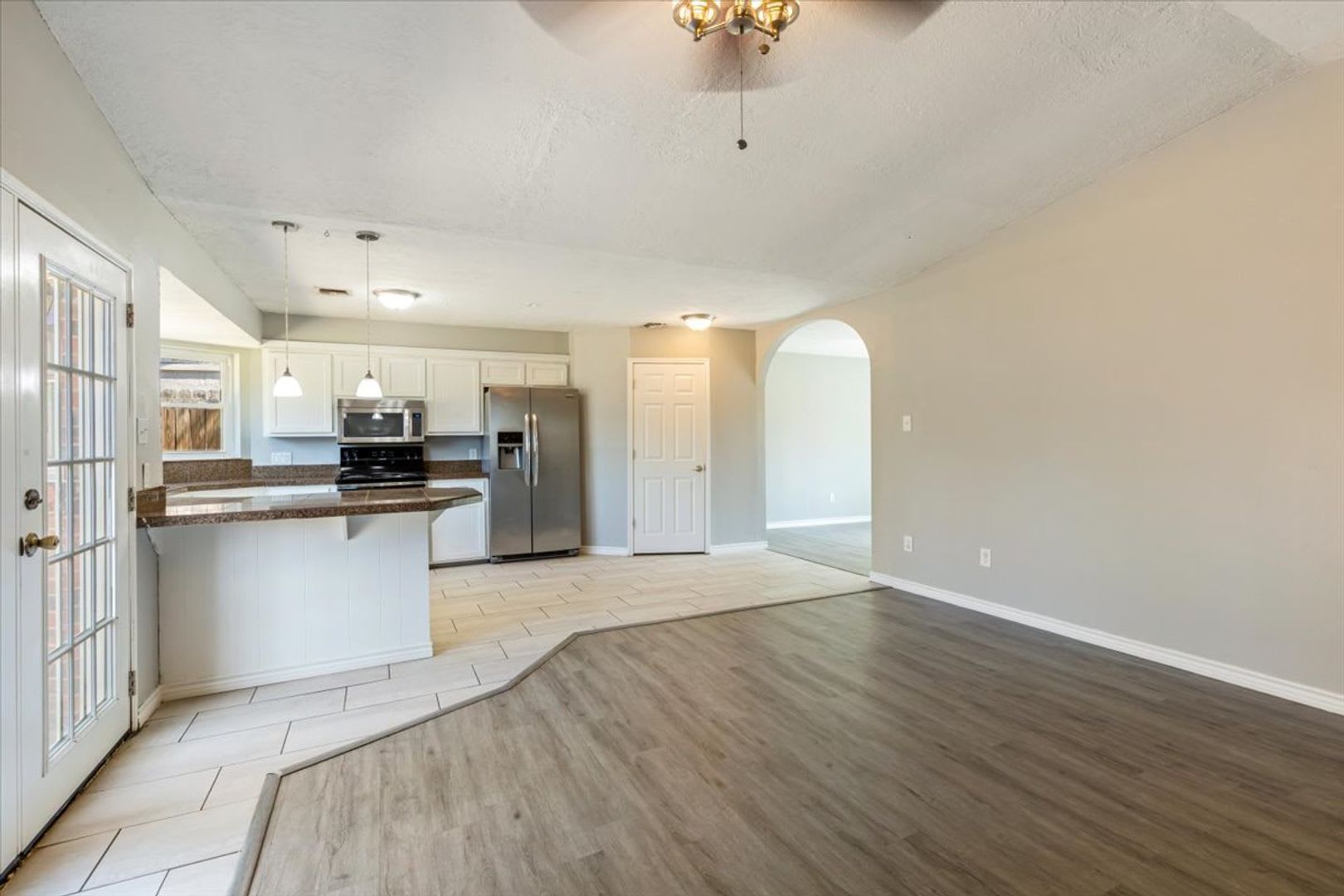 6815 SW Fenwick- AVAILABLE NOW! – photo 3