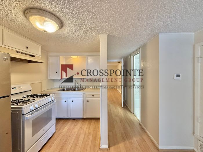 201 West Phillips Street – photo 5