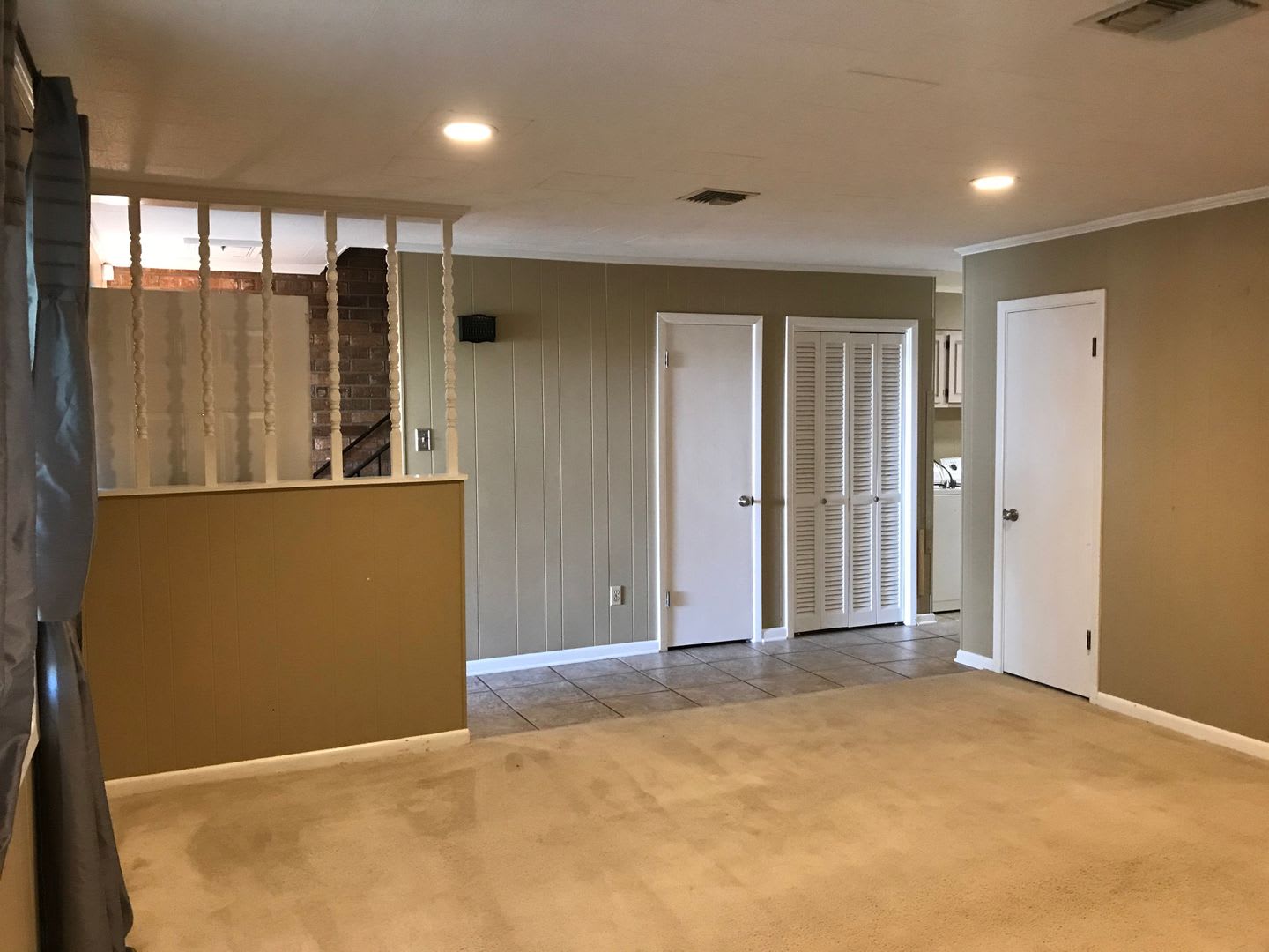Three Bedroom, 2.5 Bathroom, Covered parking for 2 – photo 3