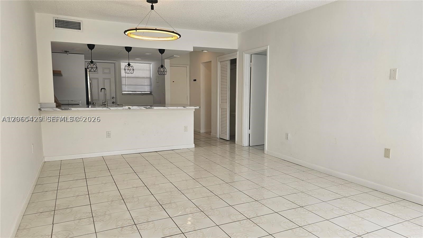 20200 NE 29th Ct – photo 2