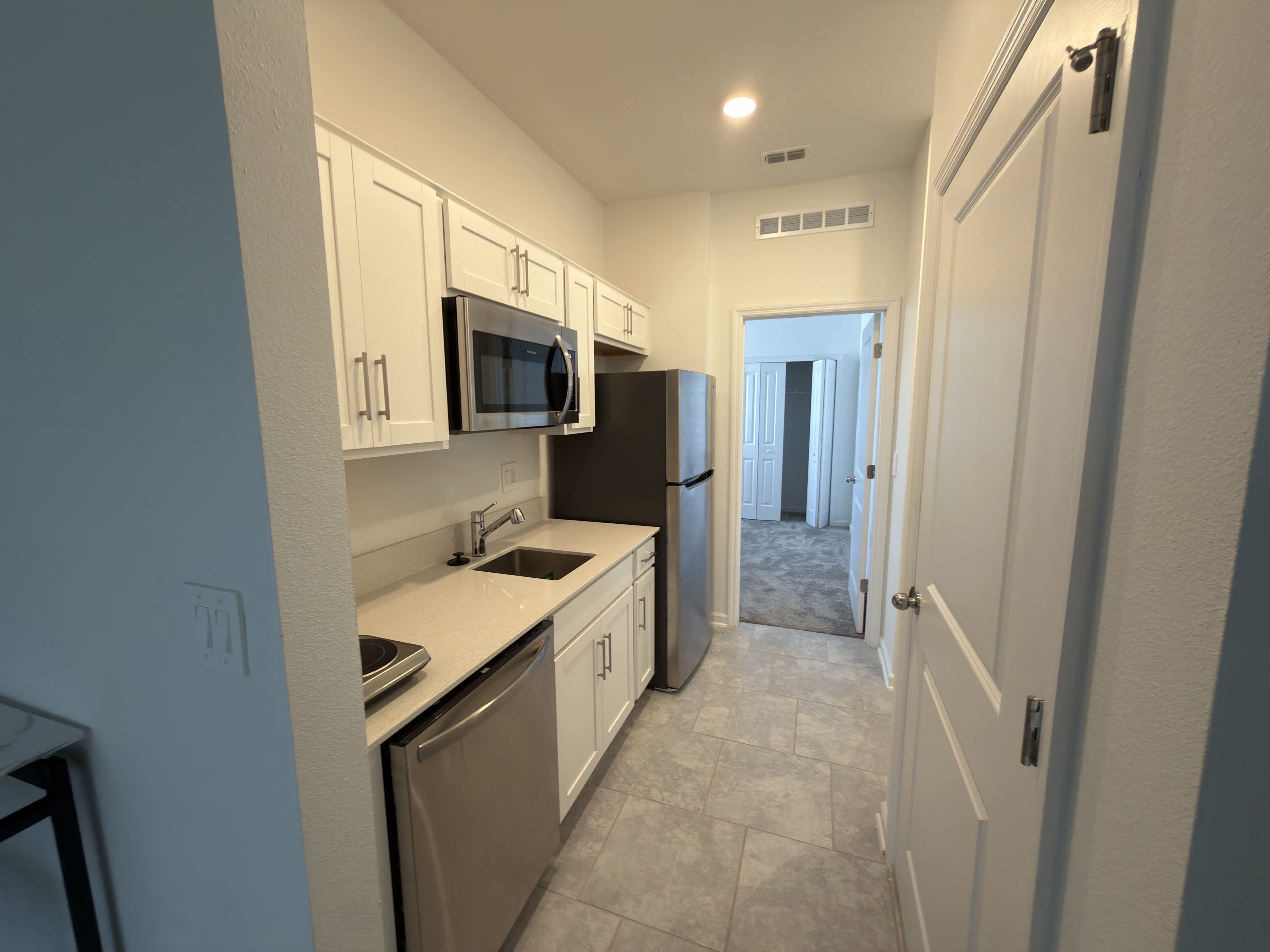 521 Reggie Rd – photo 4