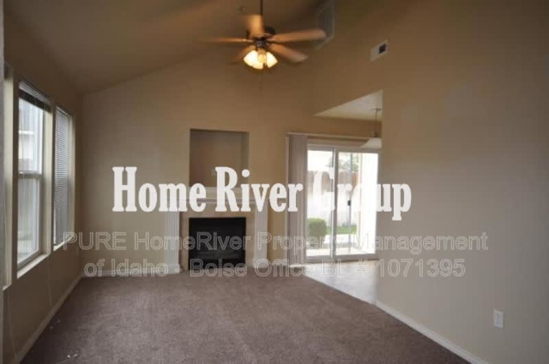 1557 Garland St – photo 2