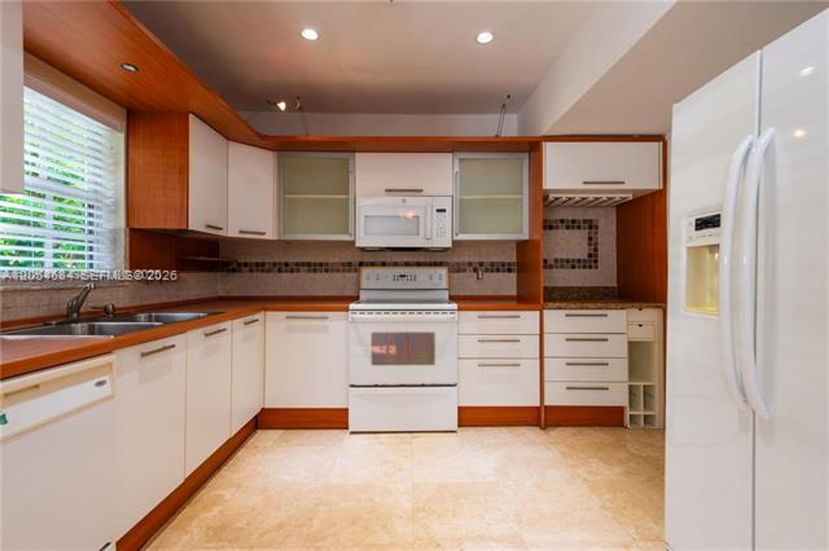 5490 Sw 57 Ave 5490 Miami Fl 33155 – photo 1