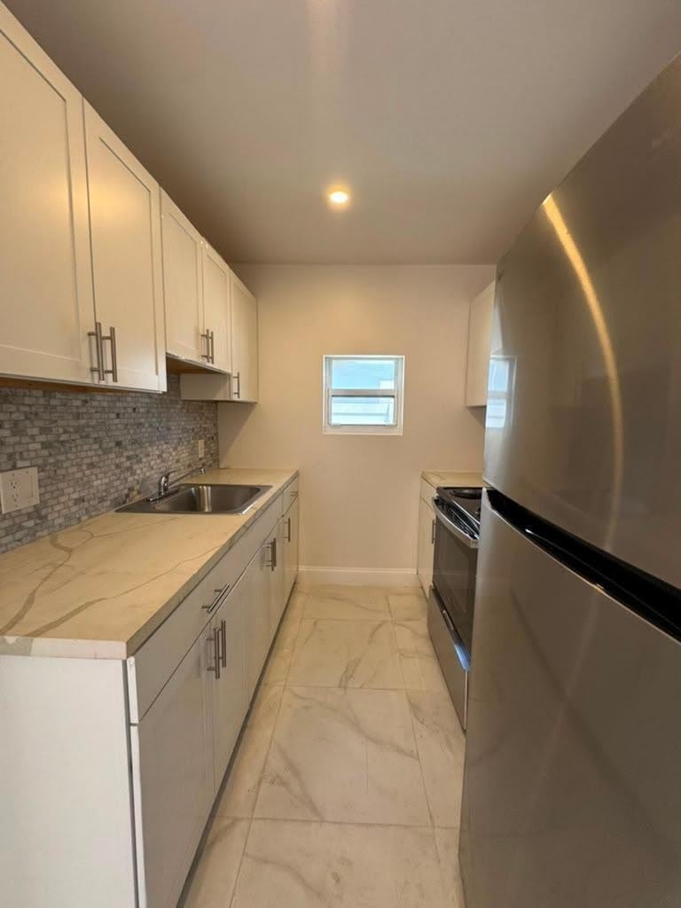999 S RIVERSIDE Drive – photo 4