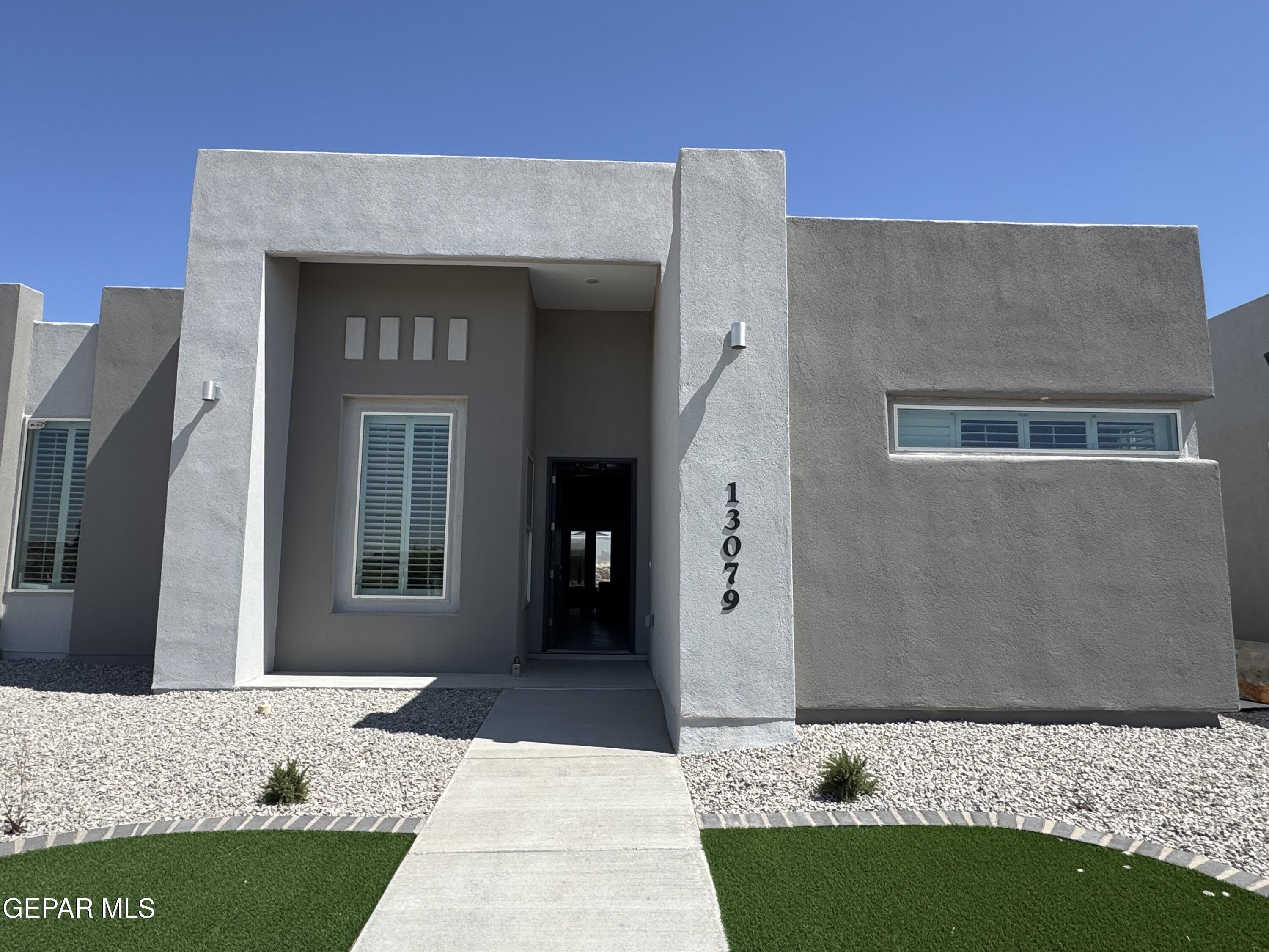 13079 Emerald Hills Avenue – photo 1