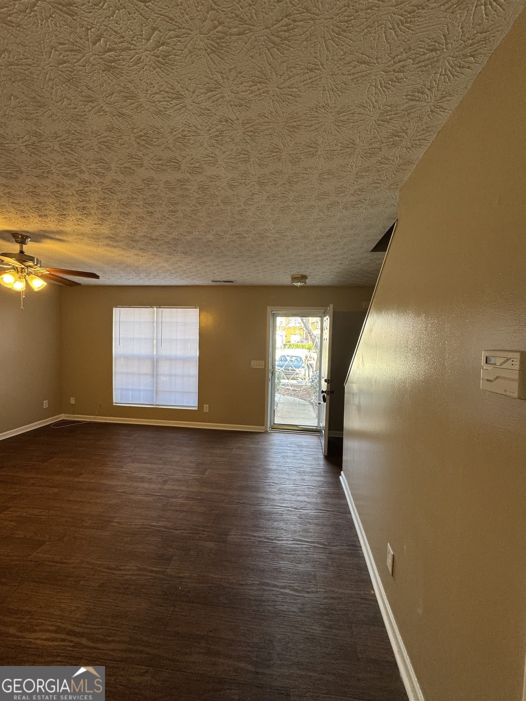 5869 Strathmoor Manor Circle – photo 3