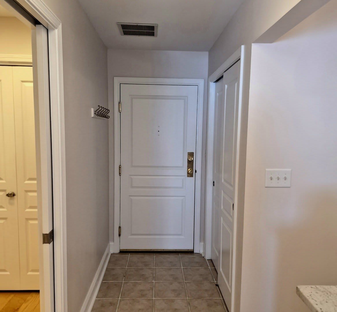 1635 N Milwaukee Avenue – photo 2