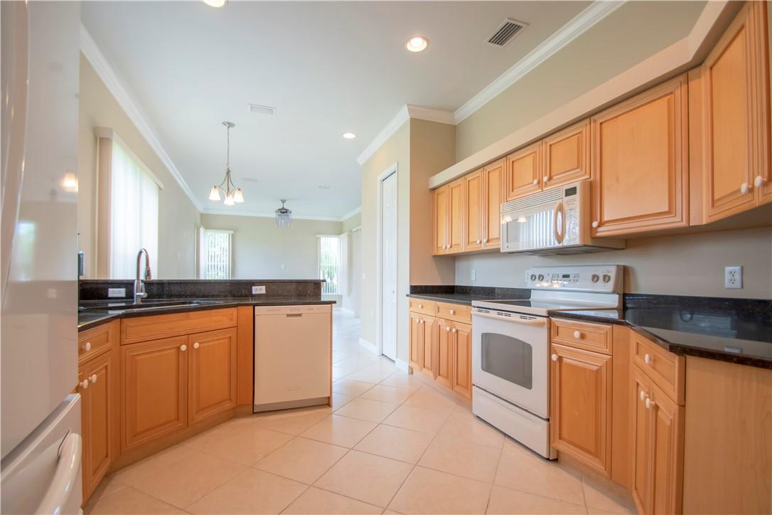 3327 Sandpiper Way – photo 2