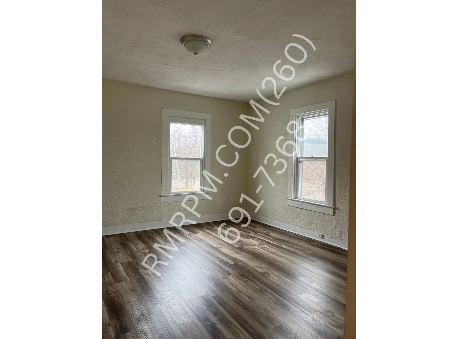 36 1/2 N LaFontaine – photo 4