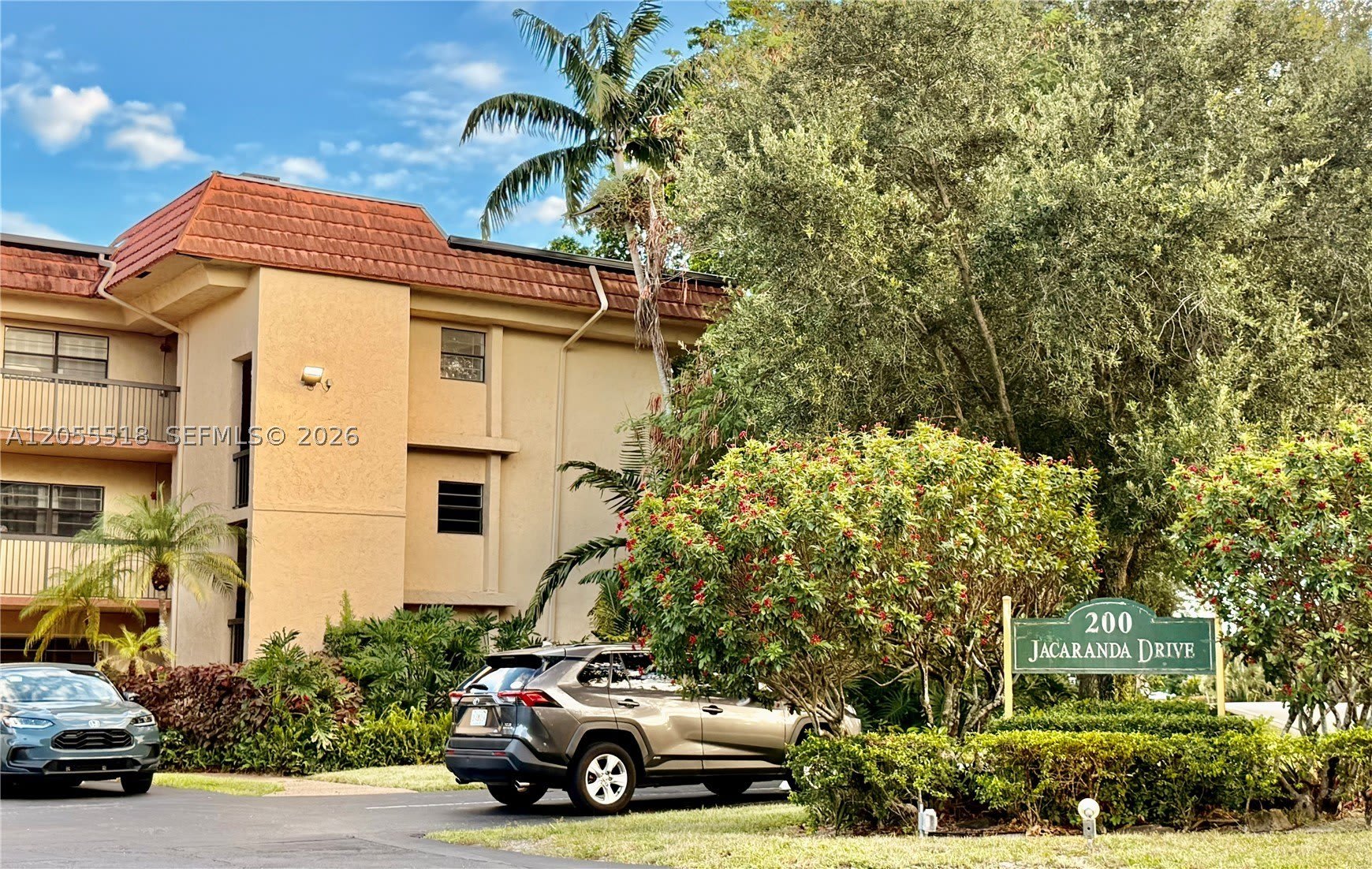 200 Jacaranda Country Club Dr – photo 3