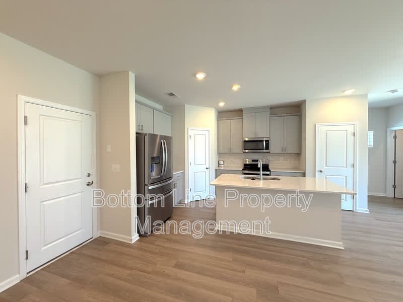 1066 Plumcrest Dr – photo 4