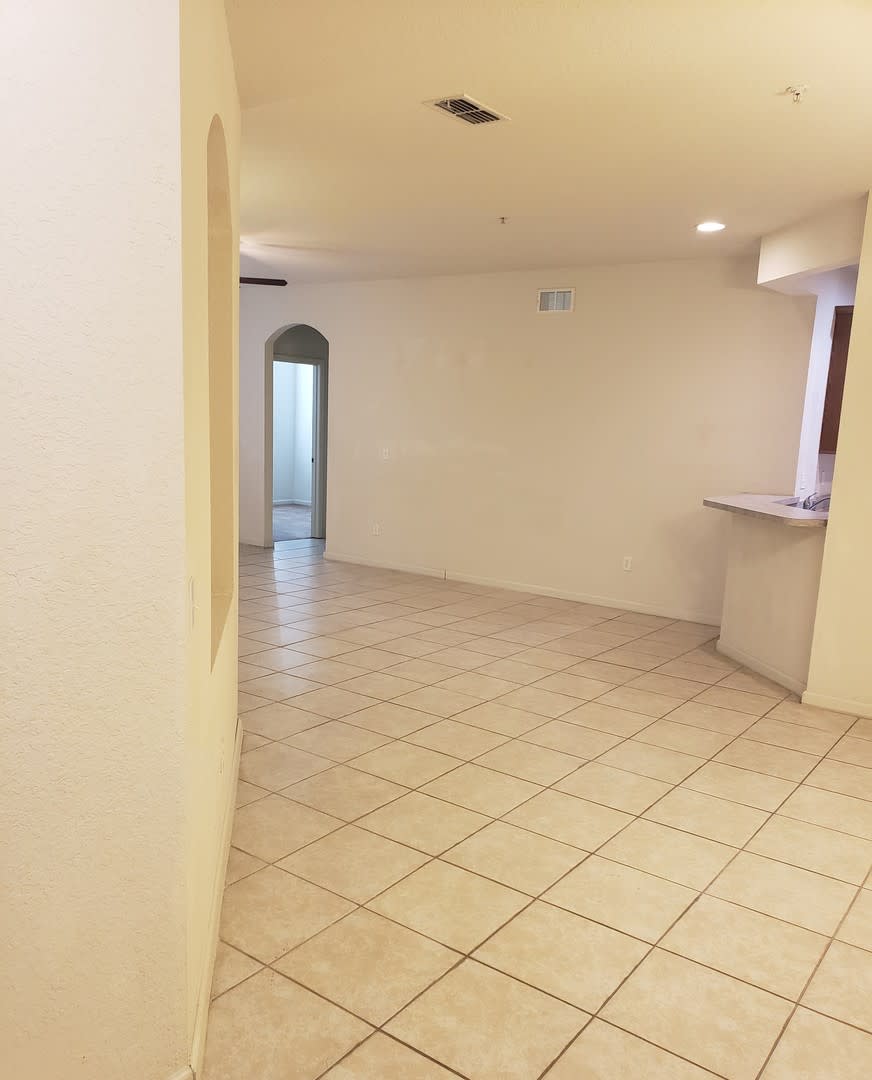3 Beds 2 Baths Condo – photo 5