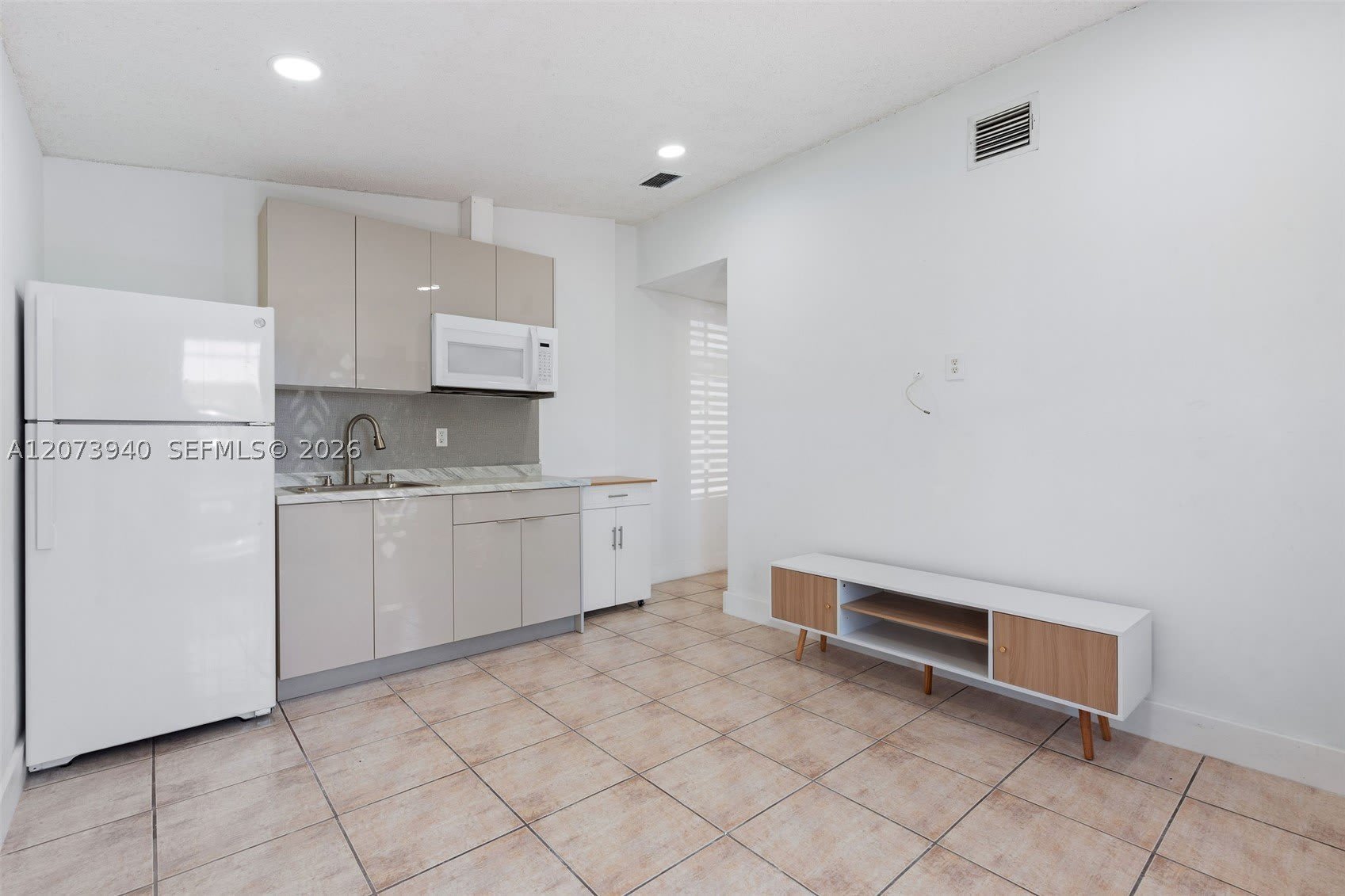 11259 NW 88th Ave – photo 4