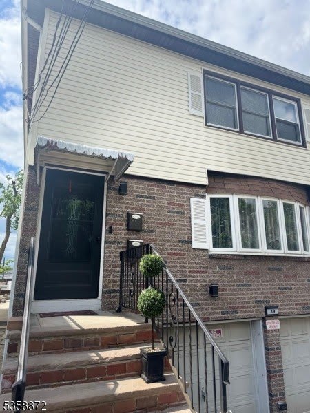 39 STECHER ST UNIT 2 – photo 2