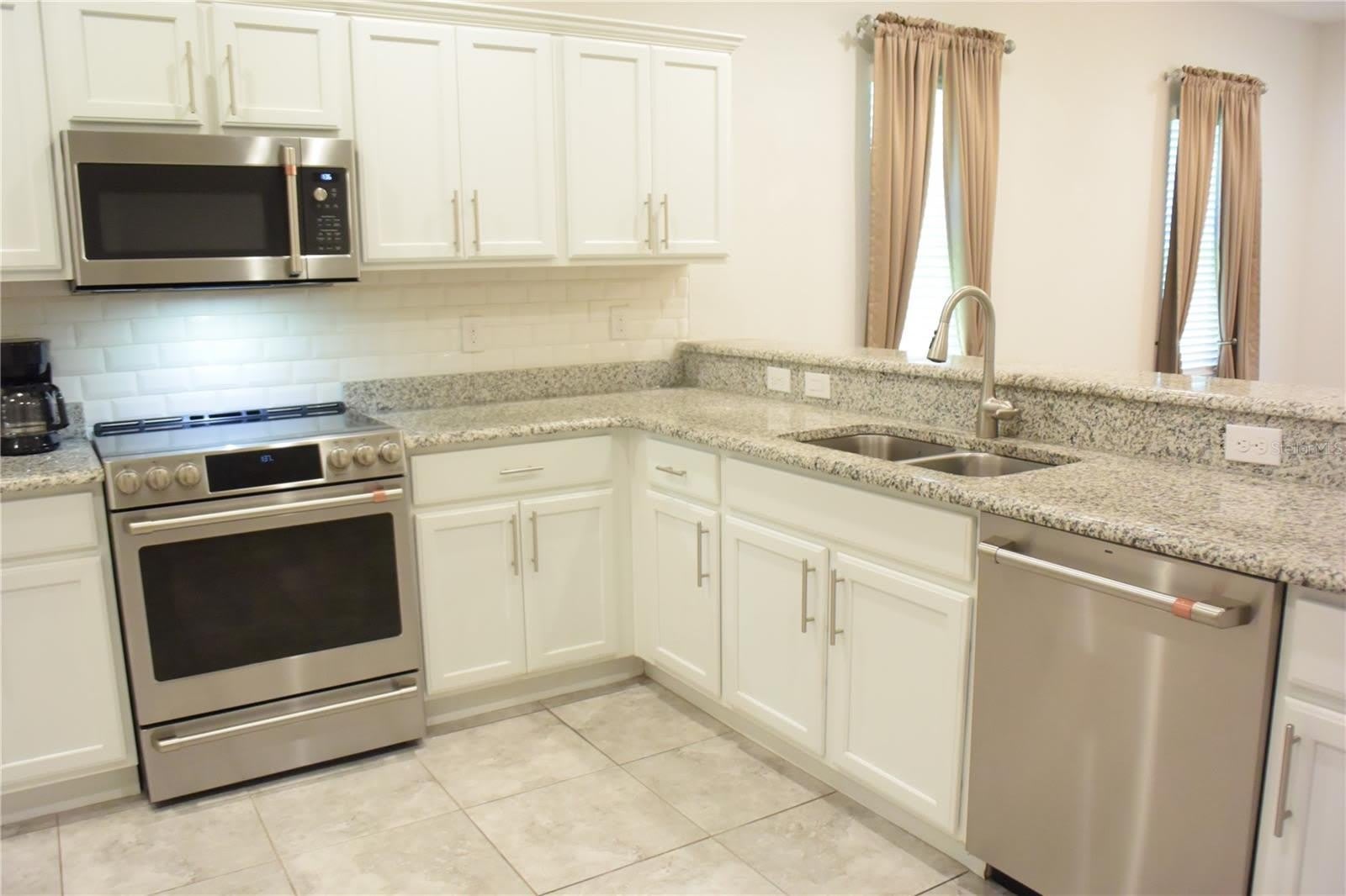 1213 GRANTHAM Drive – photo 3