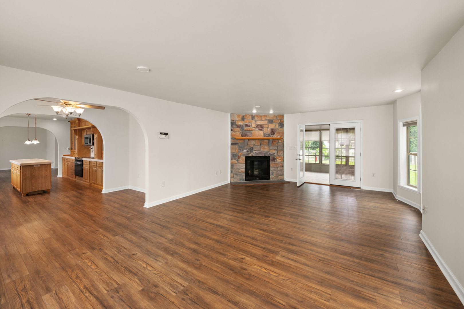 Milton Gem For Rent Spacious 3Br Home Pet Allowed Fireplace Sunroom Private Yard 2 495 00 Month – photo 3