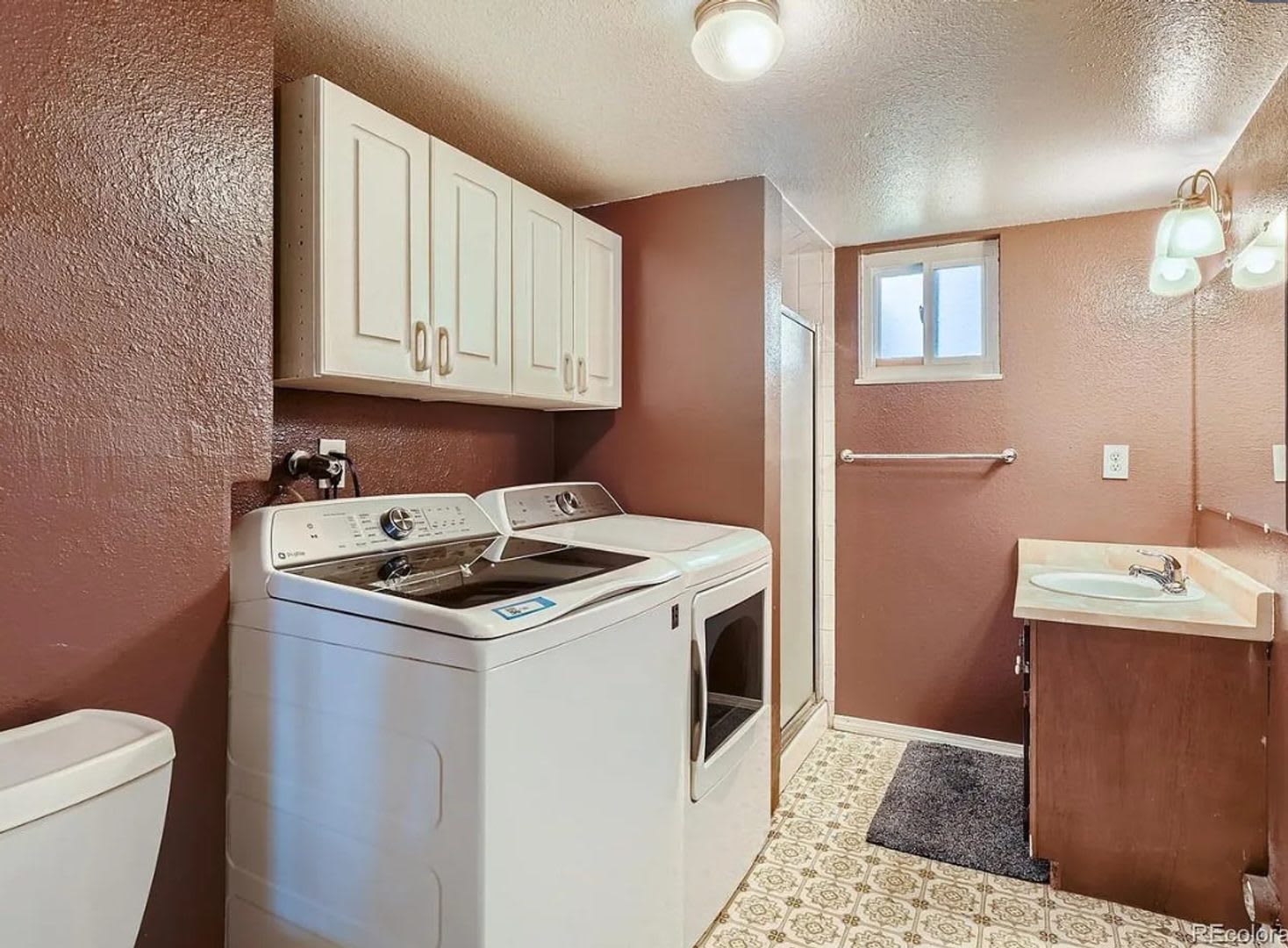 One Room For Rent In Charming Single Family Home Located In Brighton Co All Utilities Included More – photo 5