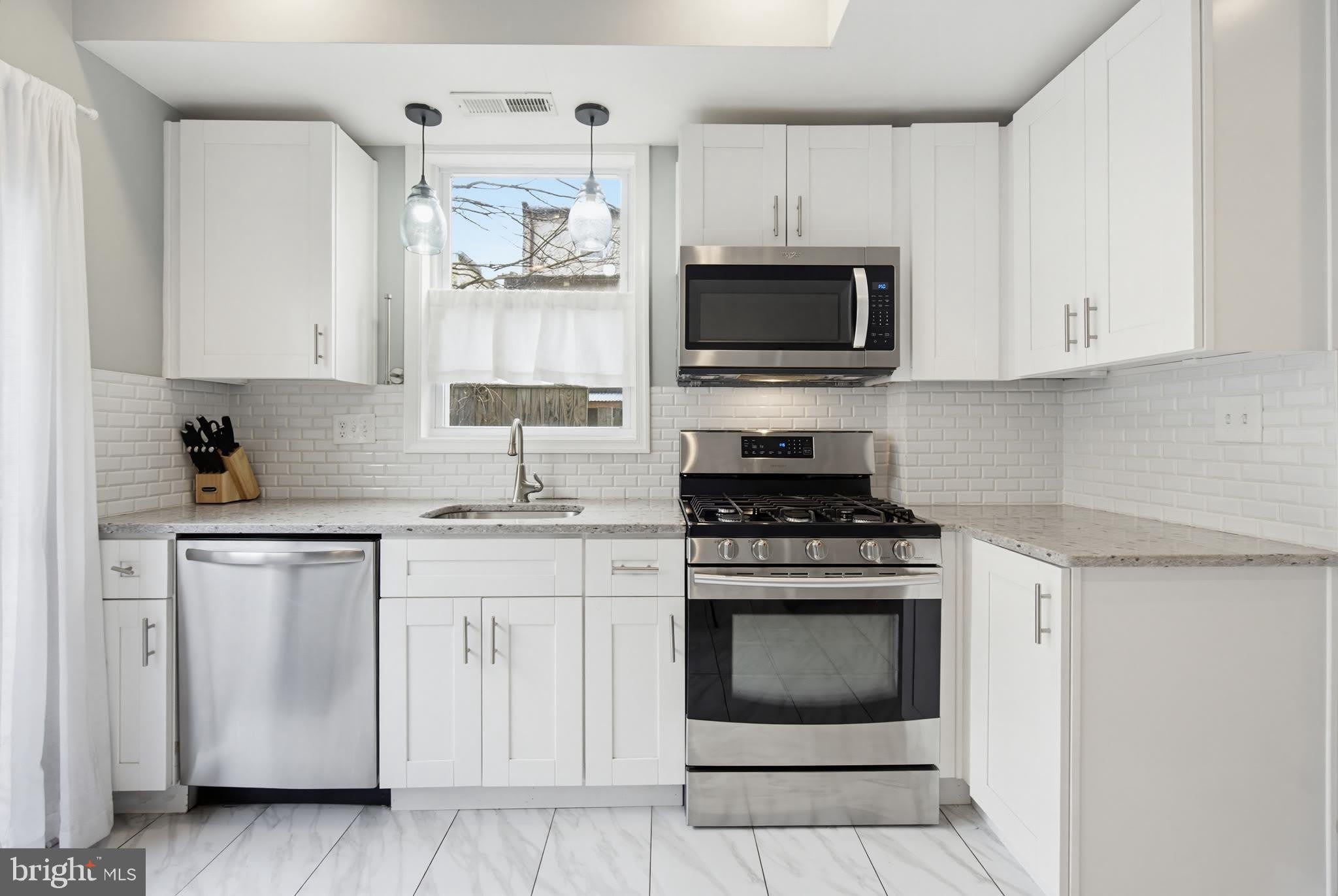 1429 OLIVE Street – photo 5