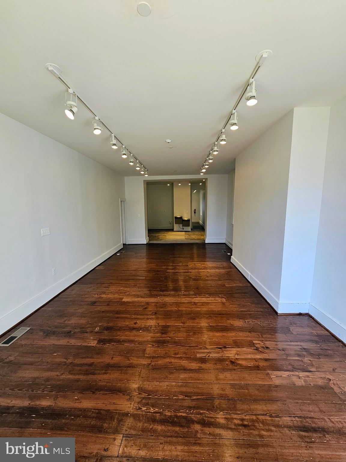 119 N MAIN Street – photo 4