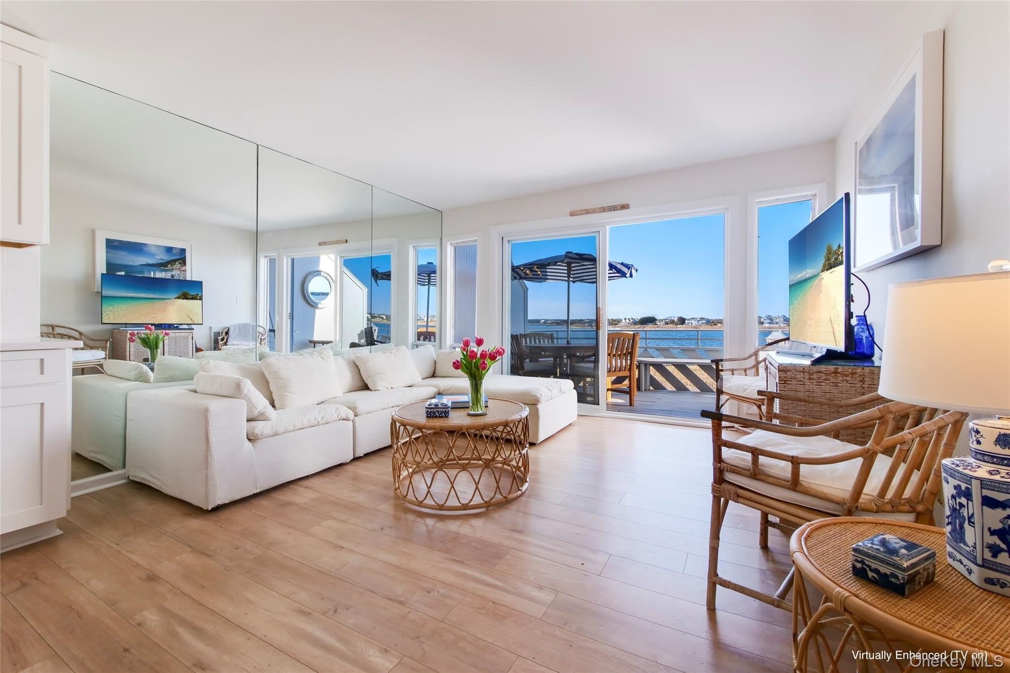 274 Dune Road – photo 1