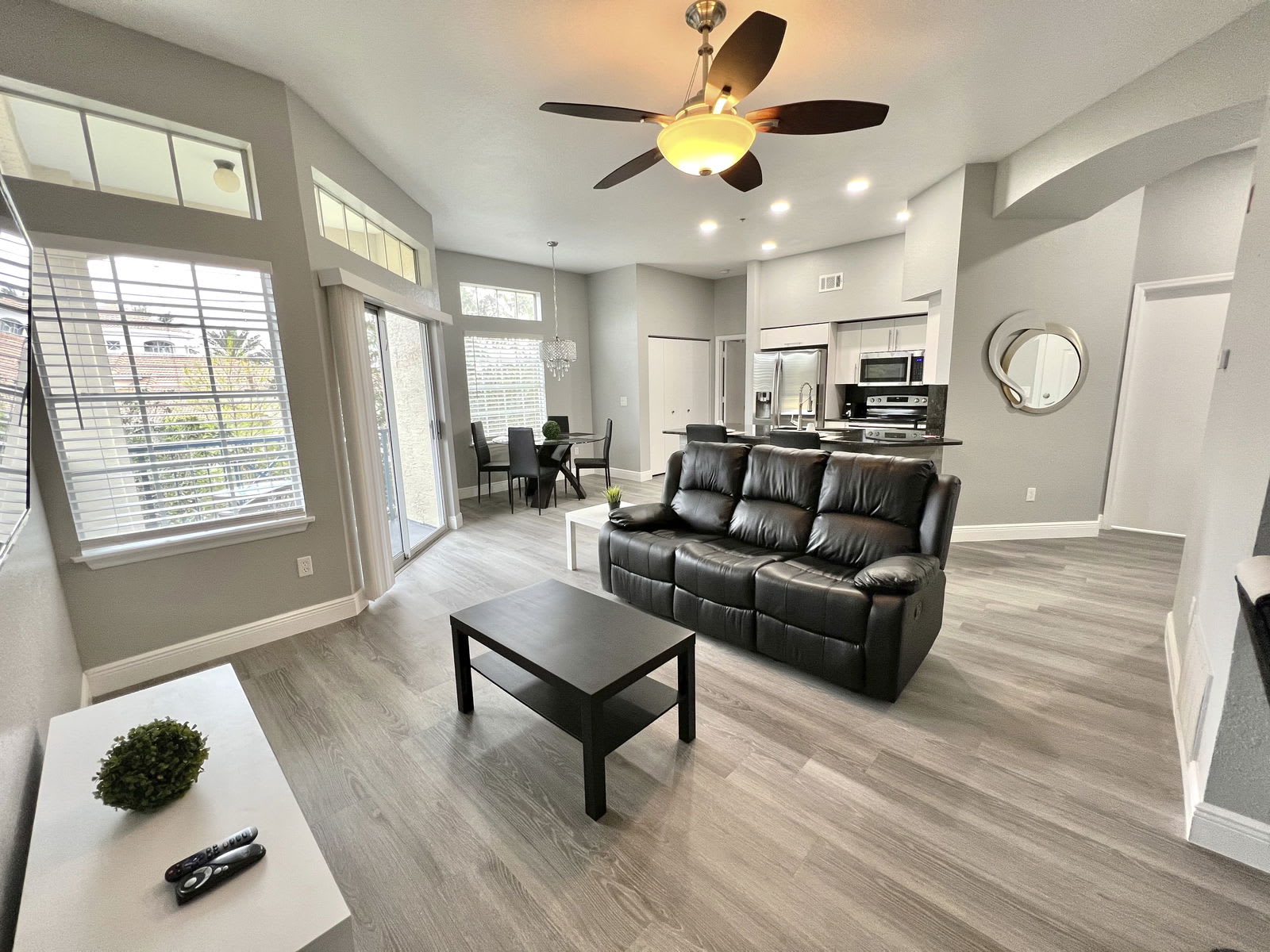 7340 Westpointe Boulevard – photo 1